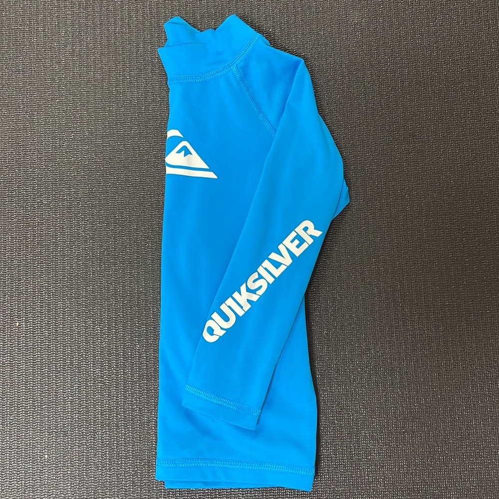QuikSilver L/S Rashguard - Picture 2 of 3